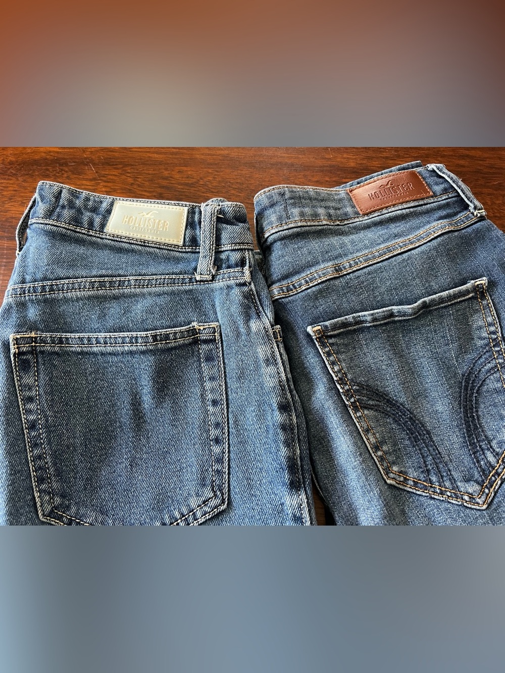 Hollister Women’s Jeans in Light and Medium Blue Duo